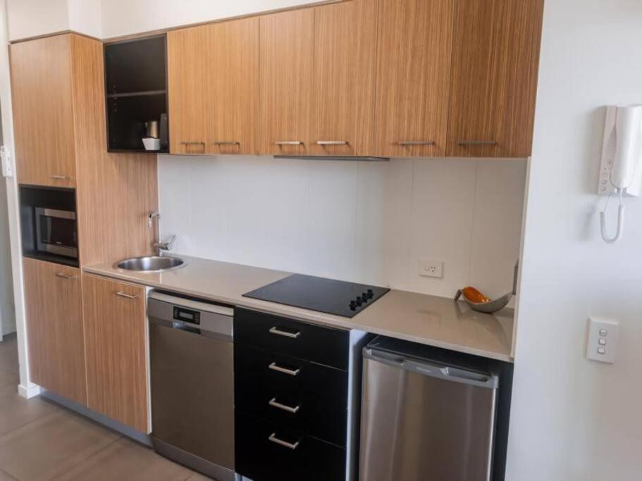 Airtrip Apartments On River Street, Mackay Exterior photo